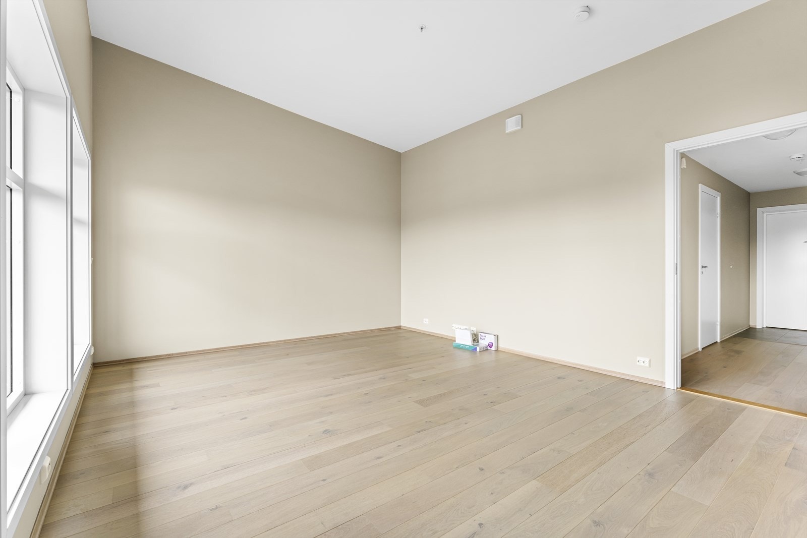 3926063_1-a.jpg Galleribilde