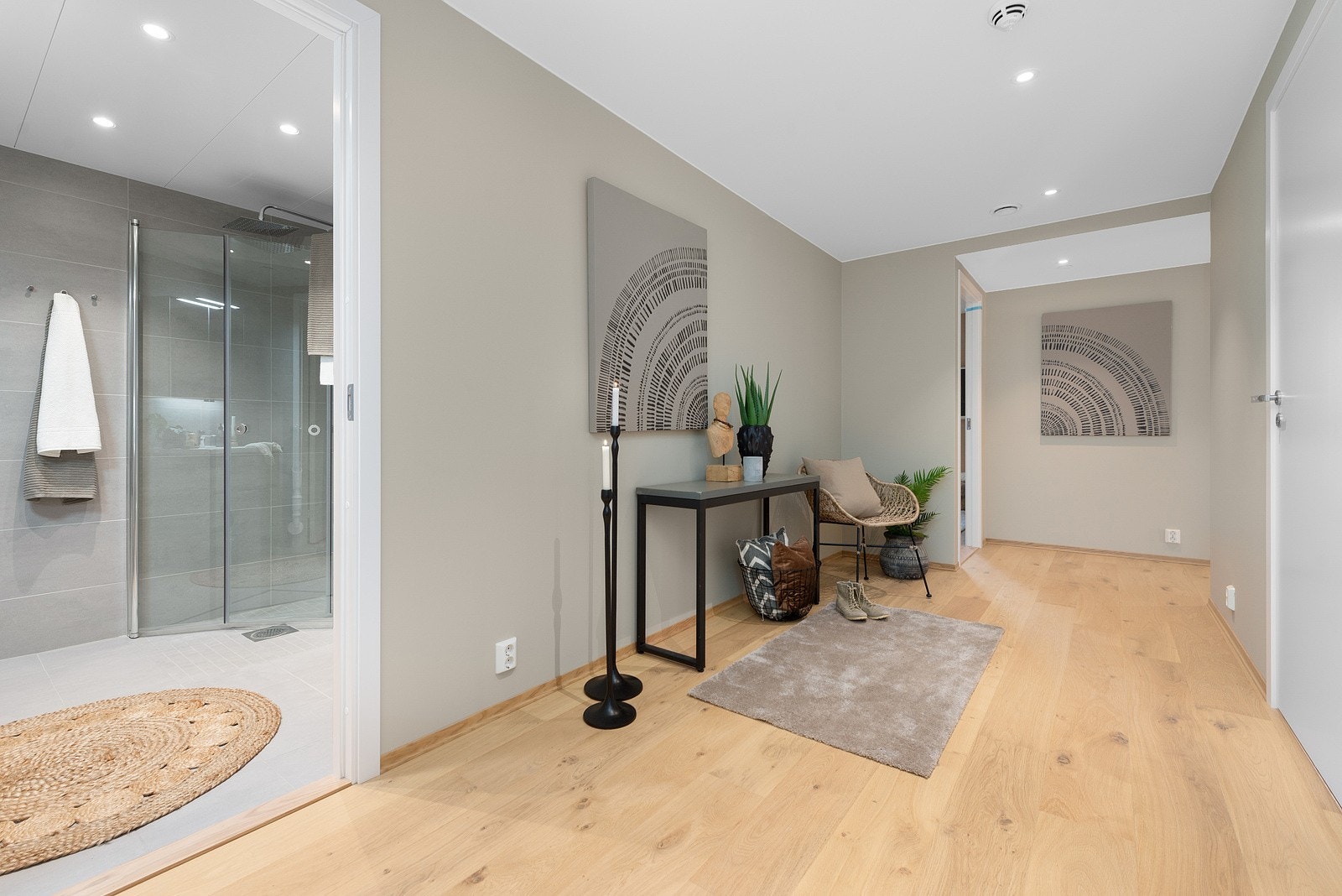 Entre med bad K6007 Galleribilde