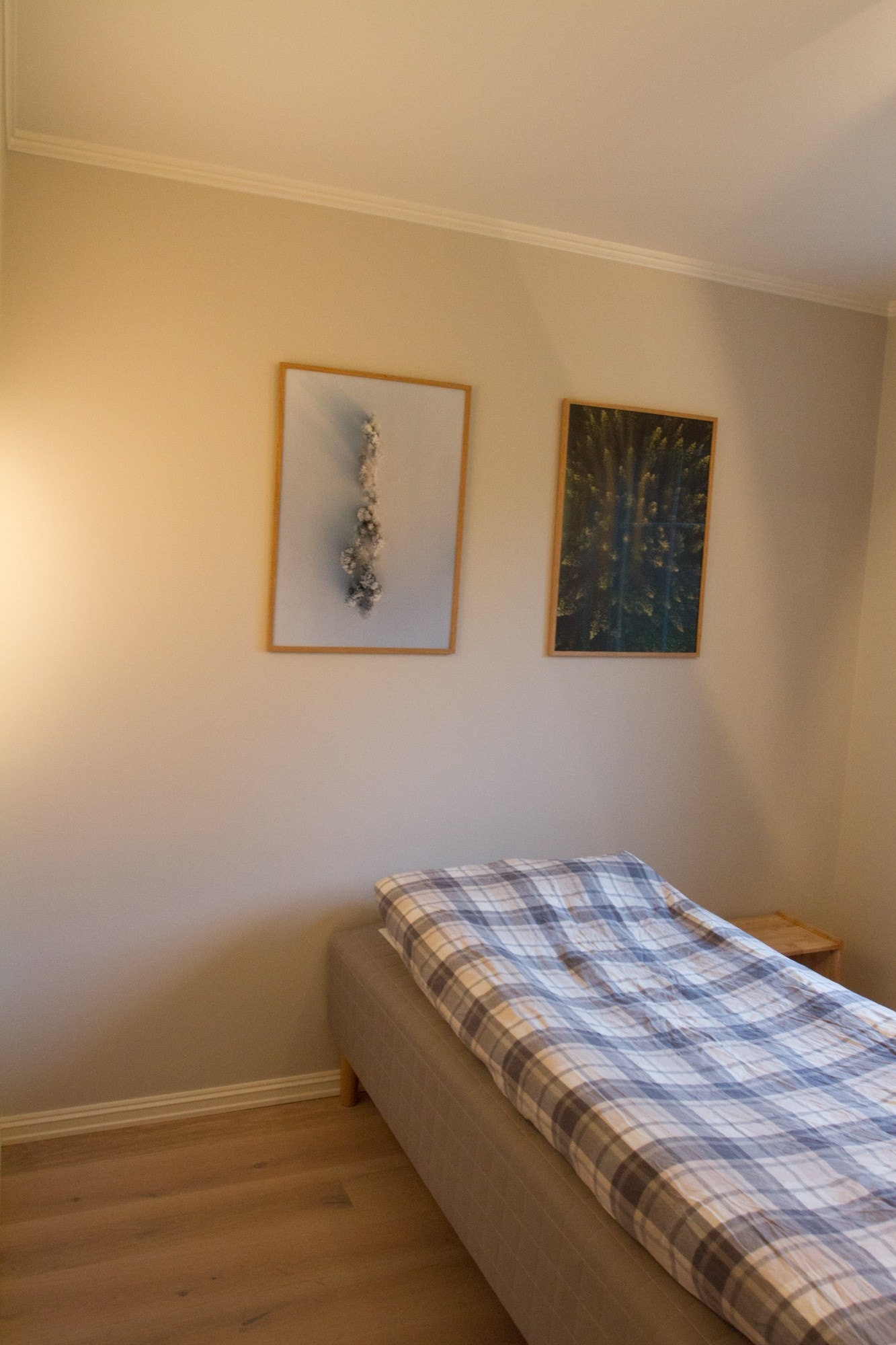 Soverom med utsikt til hagen Galleribilde