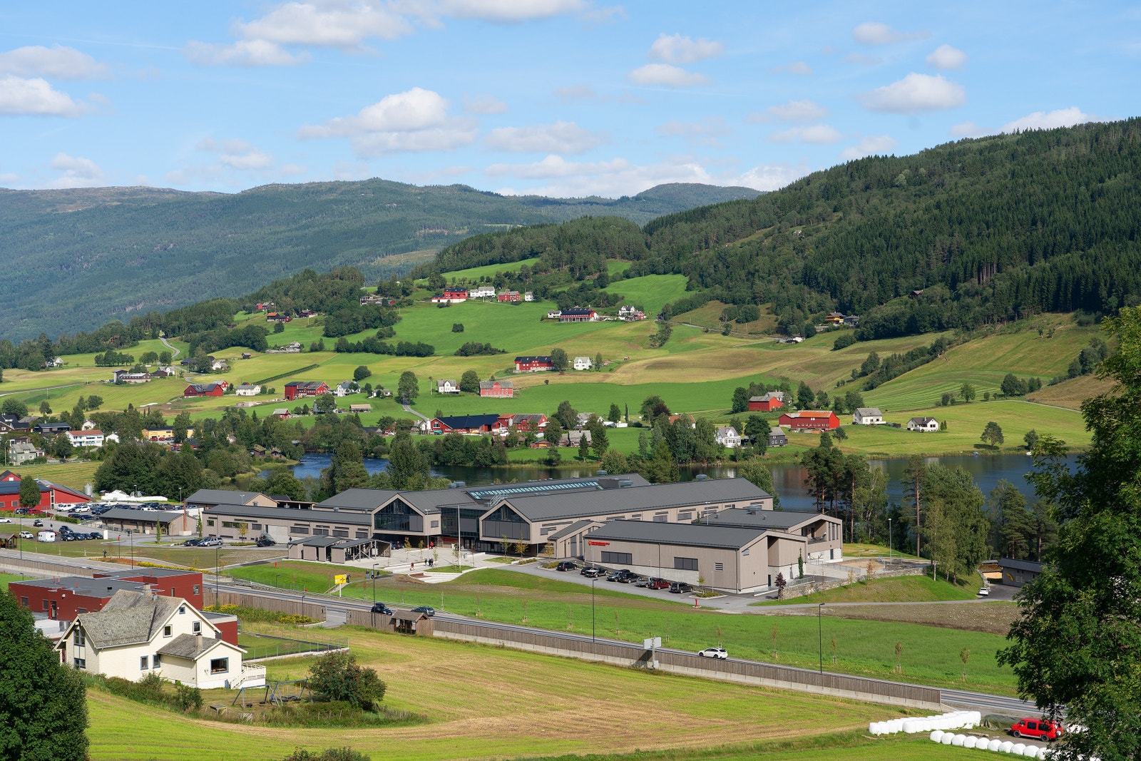 Nye Voss Vidaregåande skule. Galleribilde