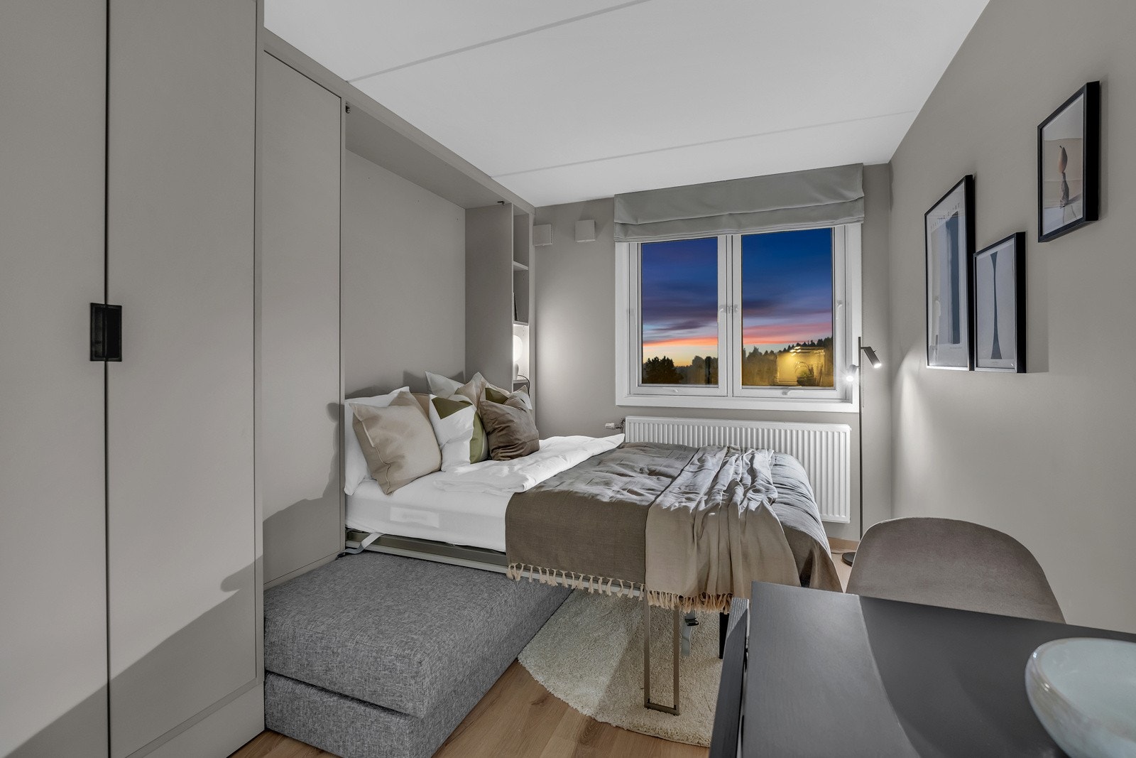 Studioleilighetene har også plass til spisebord Galleribilde