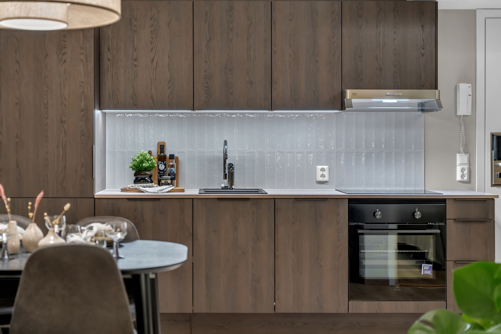 Alle leiligheten har lekkert nytt kjøkken i fra HTH Galleribilde