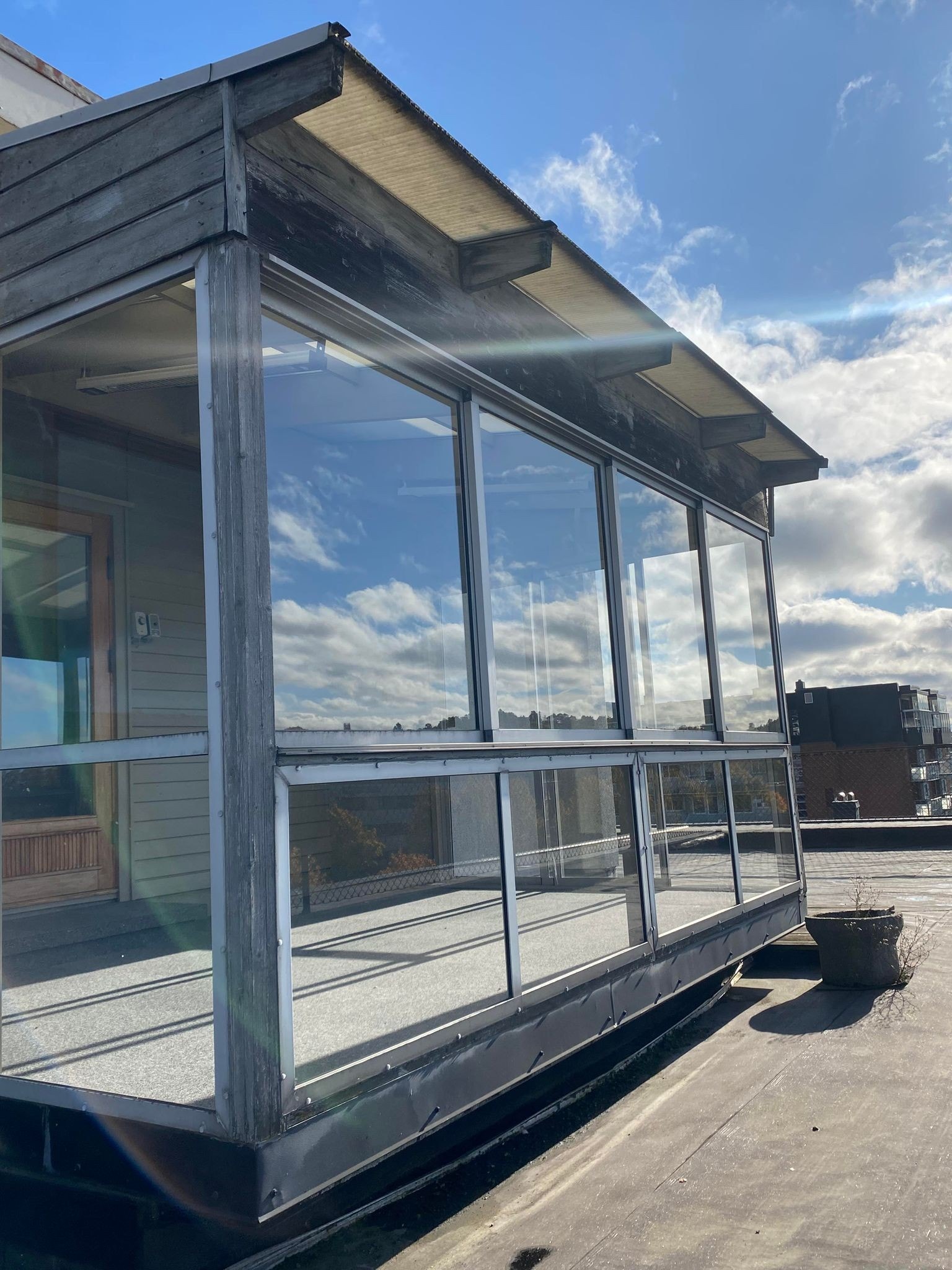 Innglasset veranda, her kan du holde varmen på vinteren Galleribilde