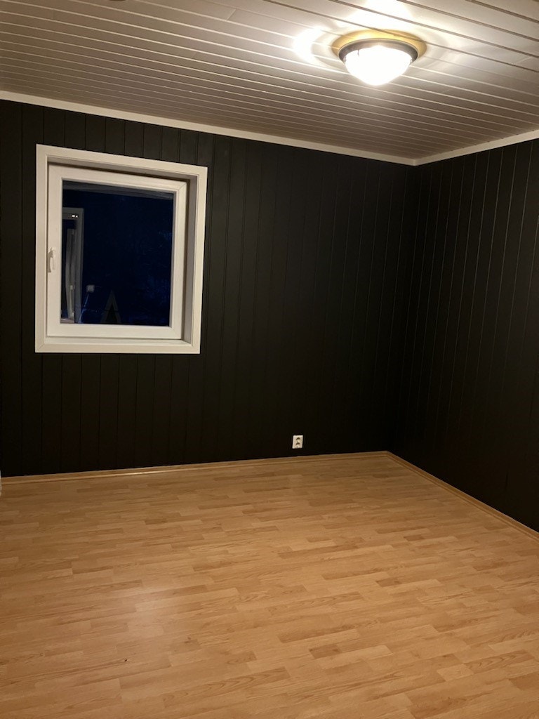 Leiligheten inneholder 3 rom av god størrelse. Galleribilde