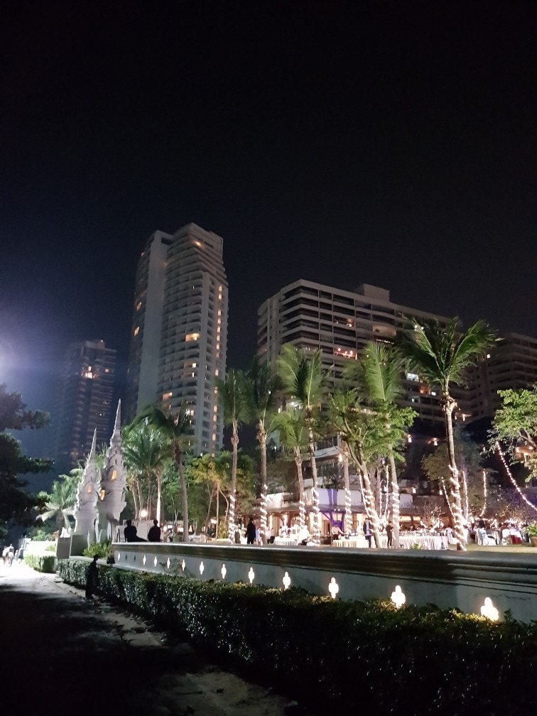 Condo til høyre for hotell Adriatic Galleribilde