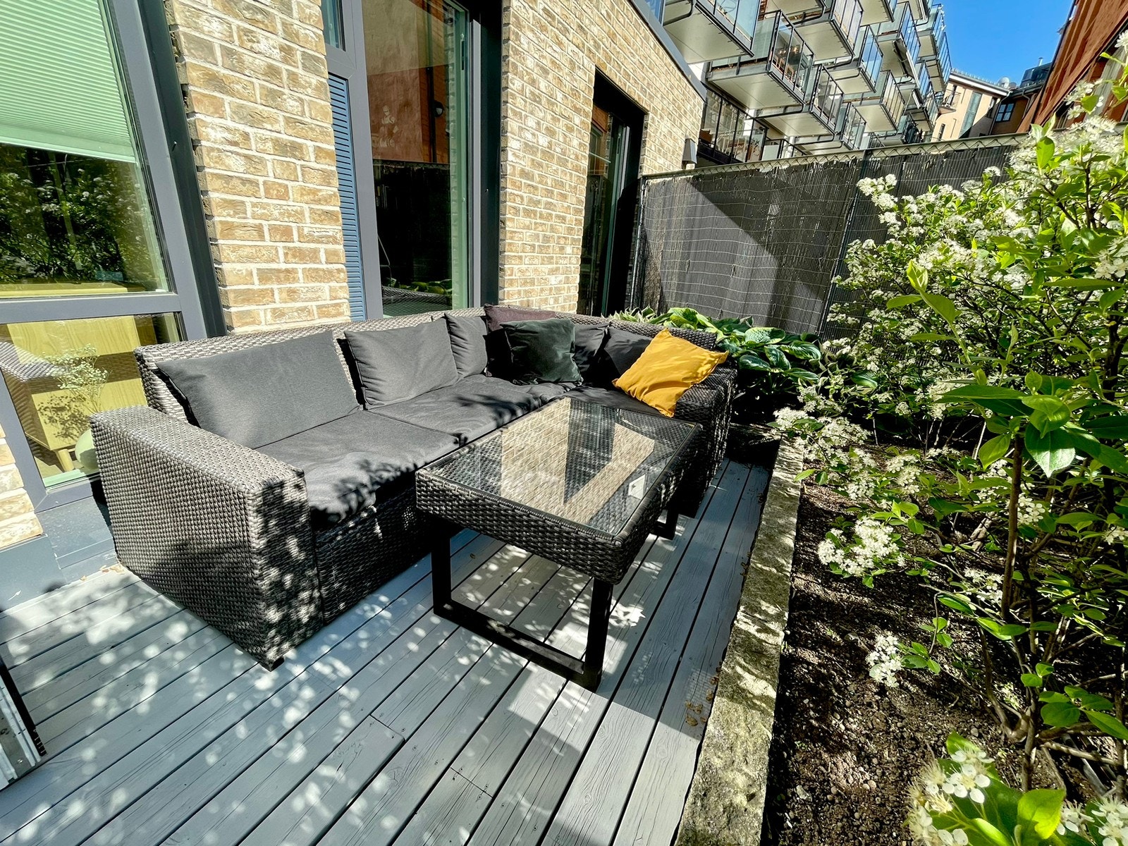 Solrik terrasse Galleribilde