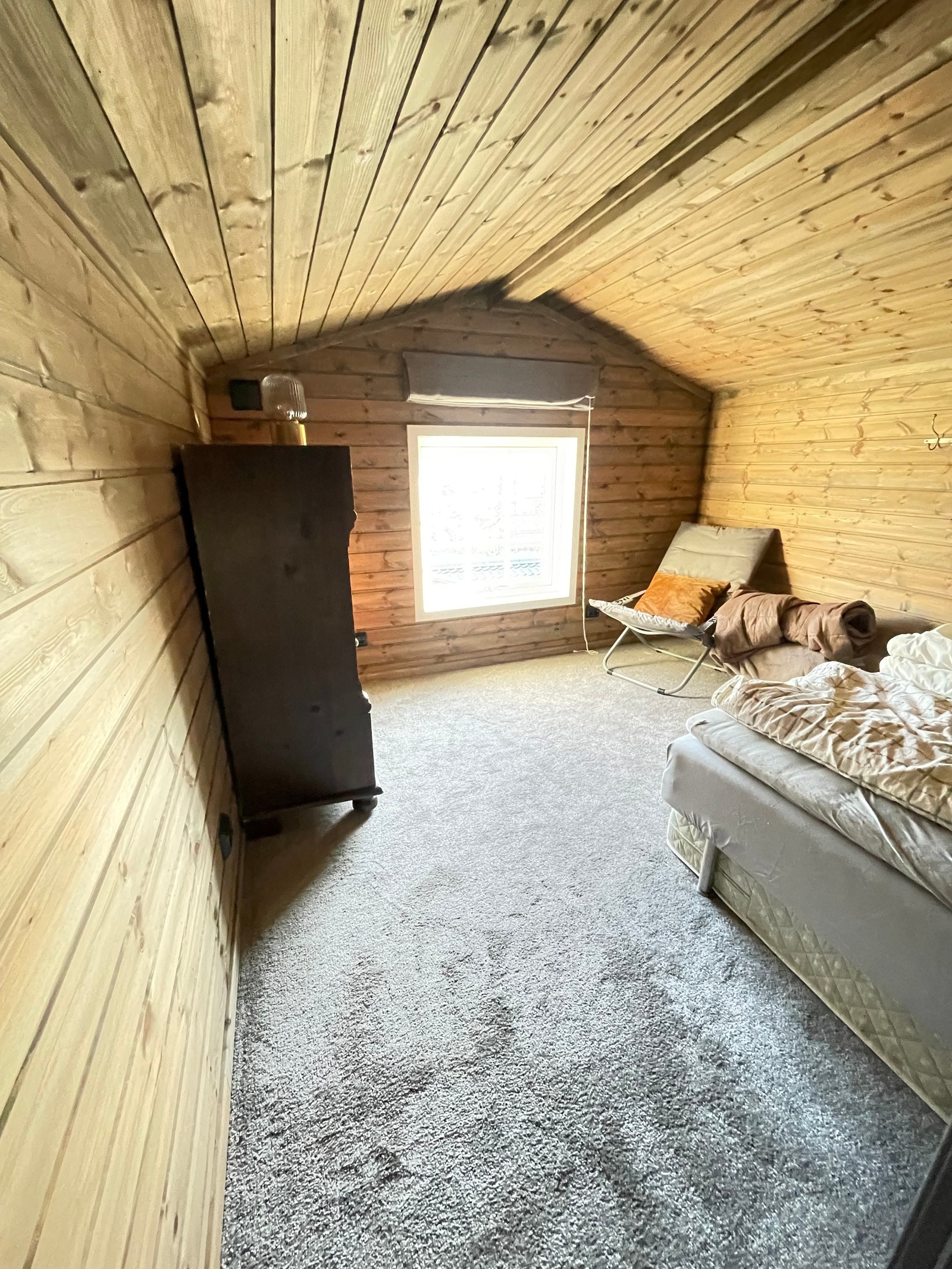 Soverom med dobbelt seng (2.etg) Galleribilde