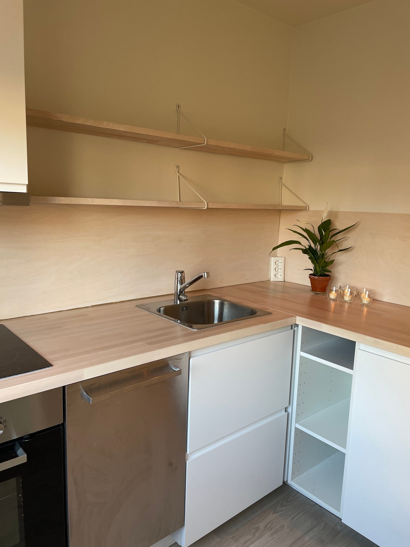 Nyoppusset kjøkken Galleribilde