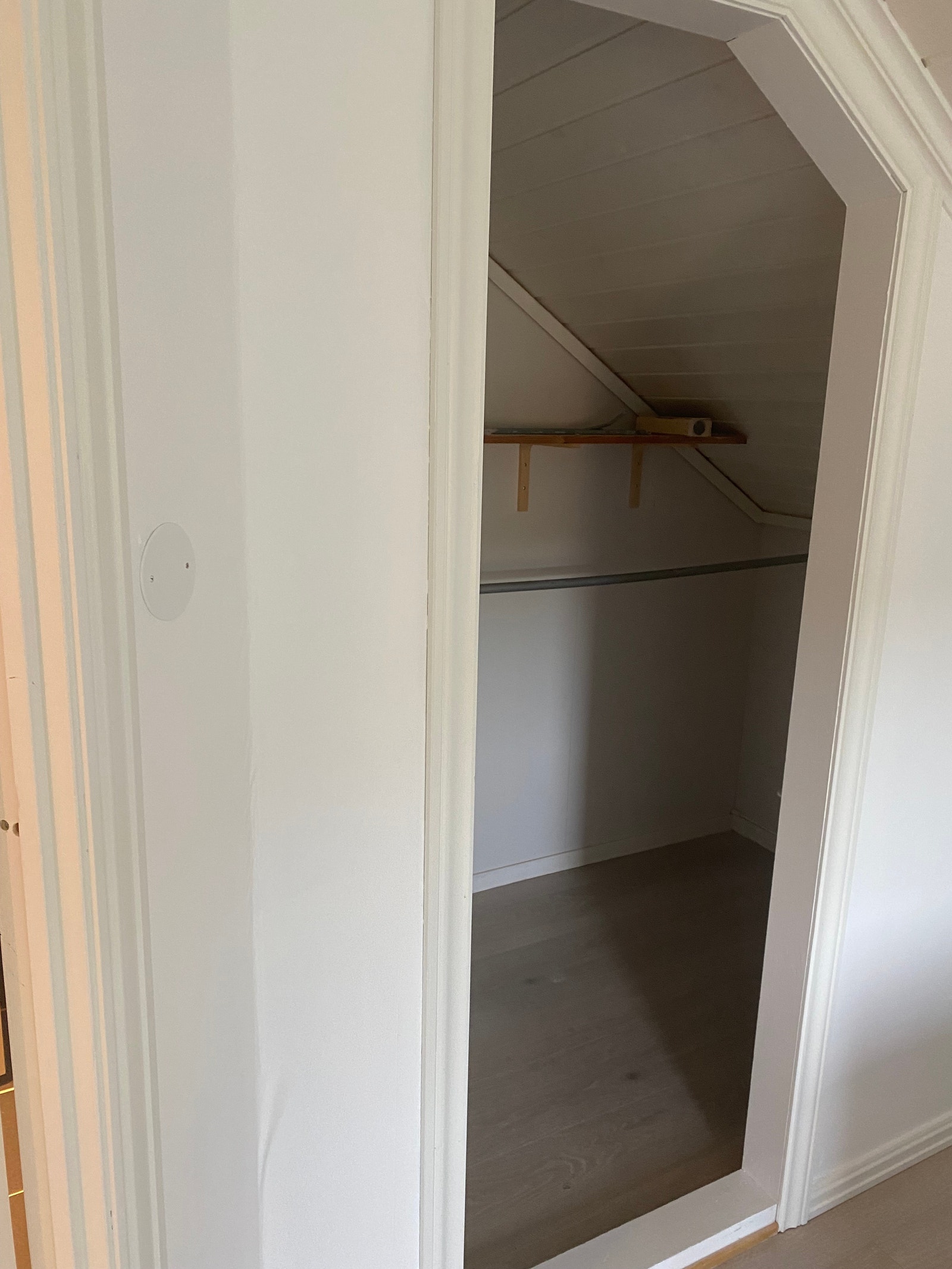 Garderobe Galleribilde