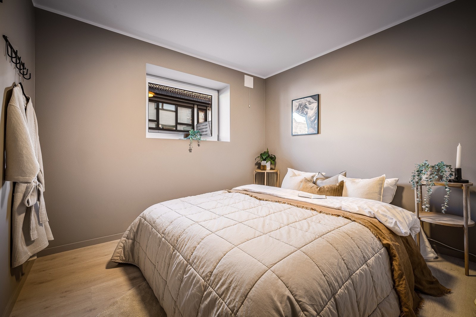 Soverom 5 - måler 8,1 kvm Galleribilde