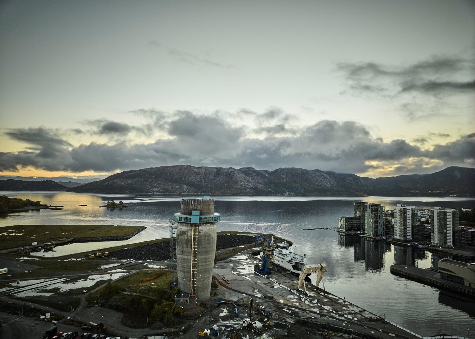 Odden i Hinna Park Galleribilde