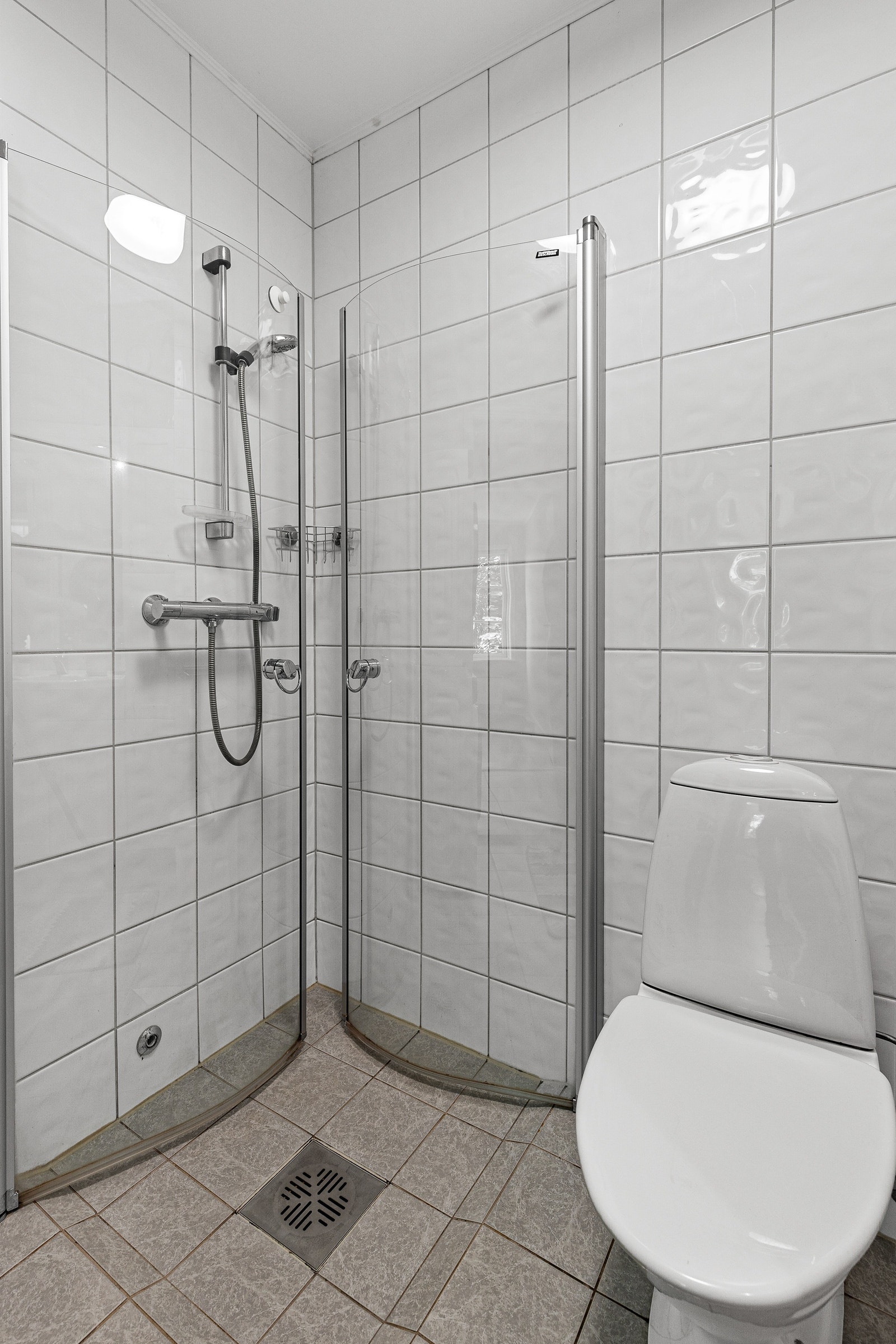 Dusjkabinett har ersattet dagens løsning Galleribilde