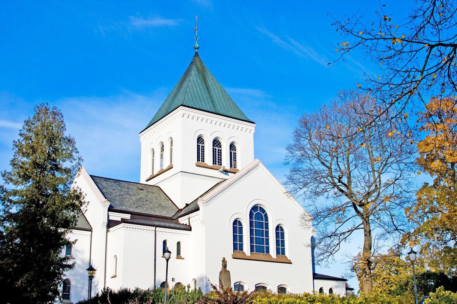 Ullern Kirke. Galleribilde