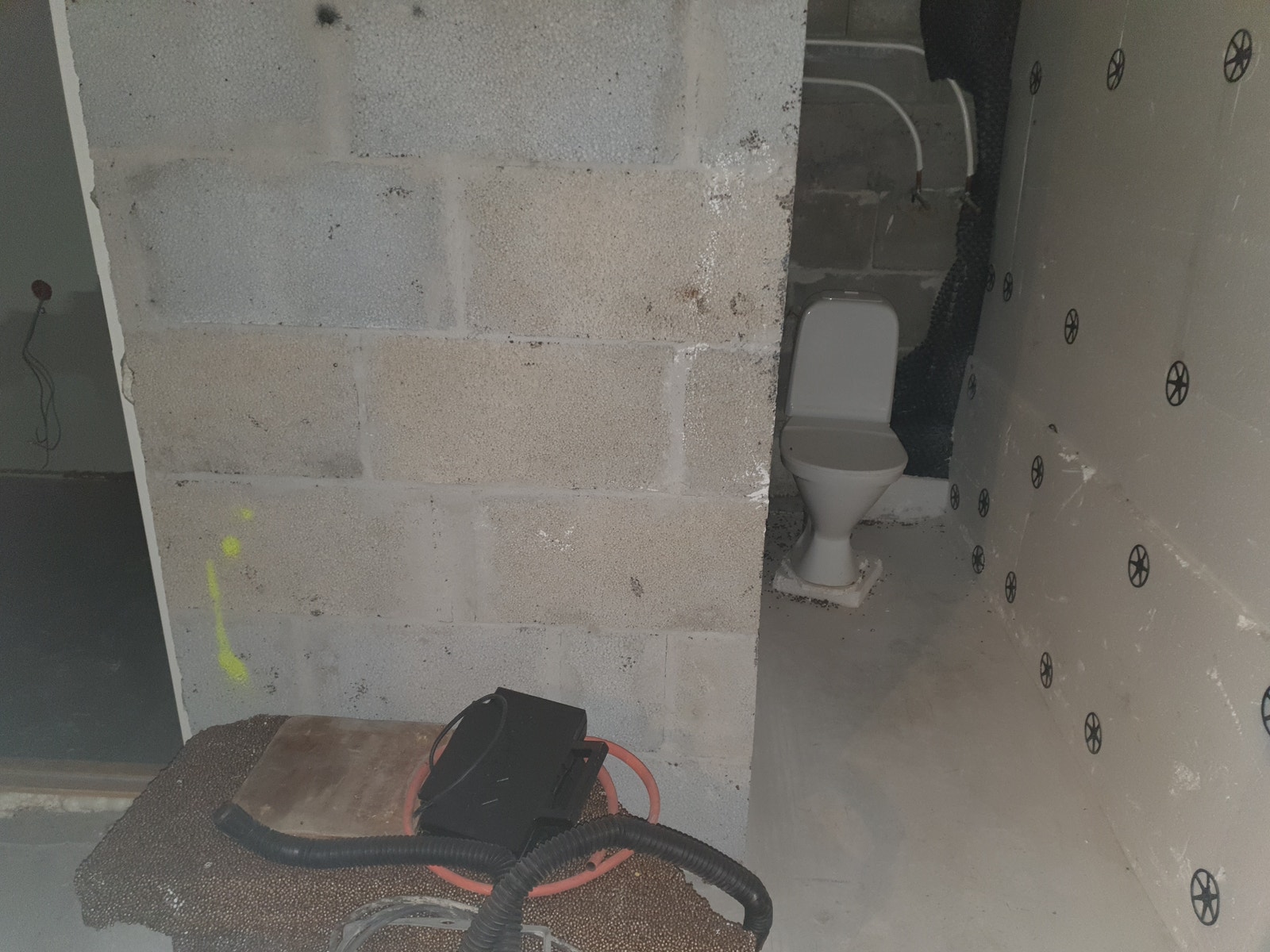 Wc kjellerrom Galleribilde