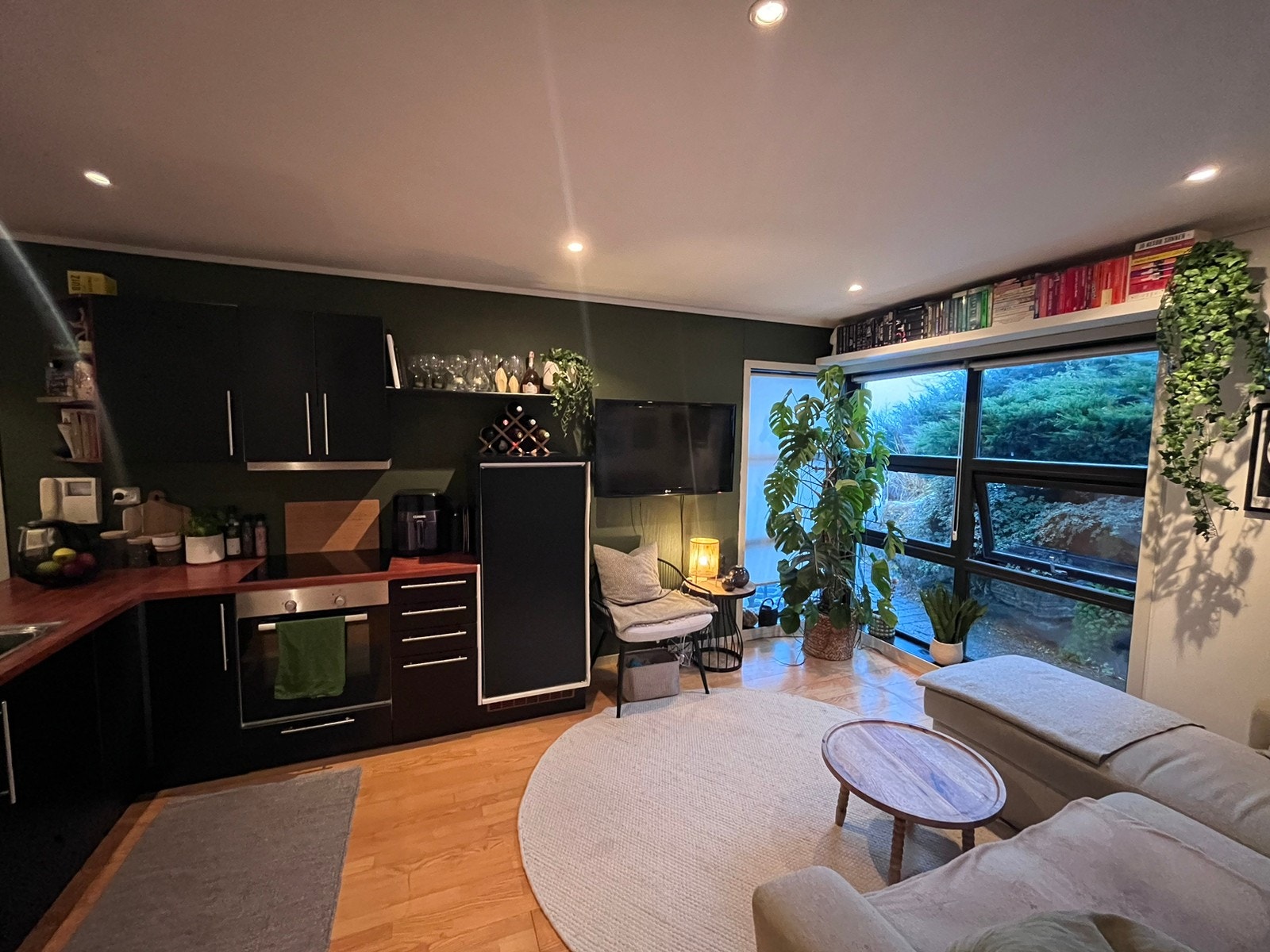 Stue og kjøkken i ett Galleribilde