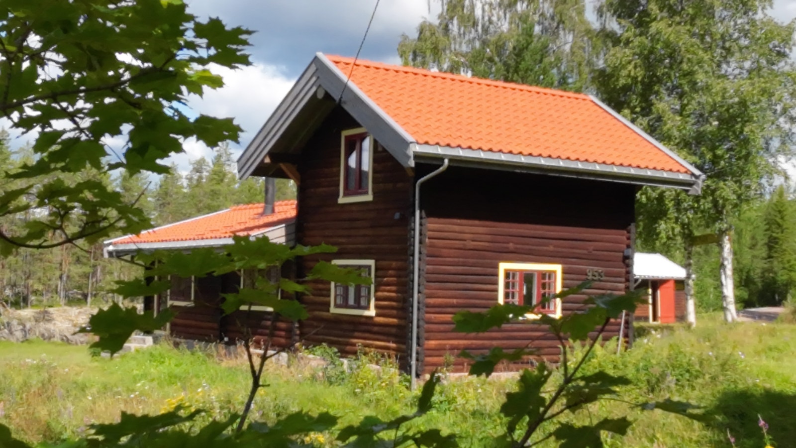 Hovedhuset sett mot nordvest. Galleribilde