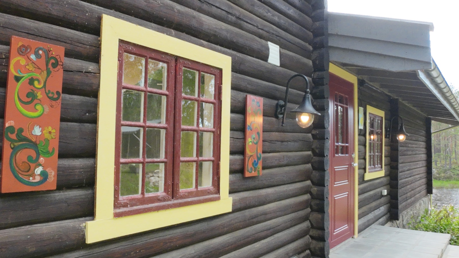 Hovedhuset ved inngangspartiet. Galleribilde