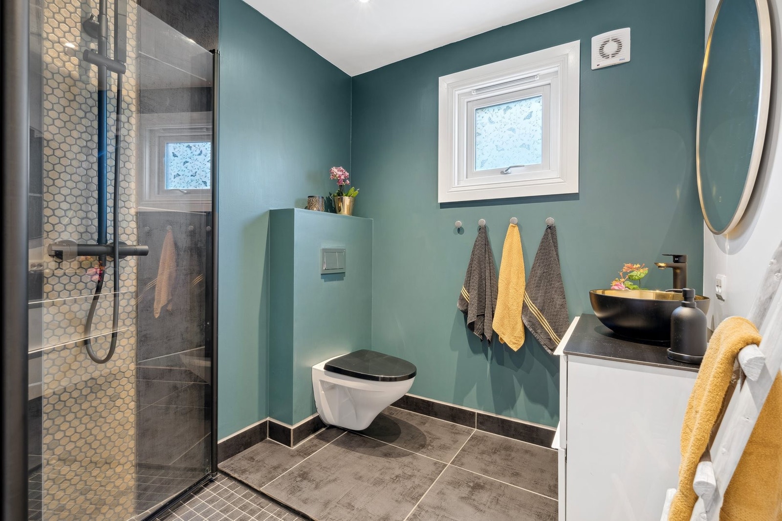 Pent/bad/wc i 1.etasje Galleribilde