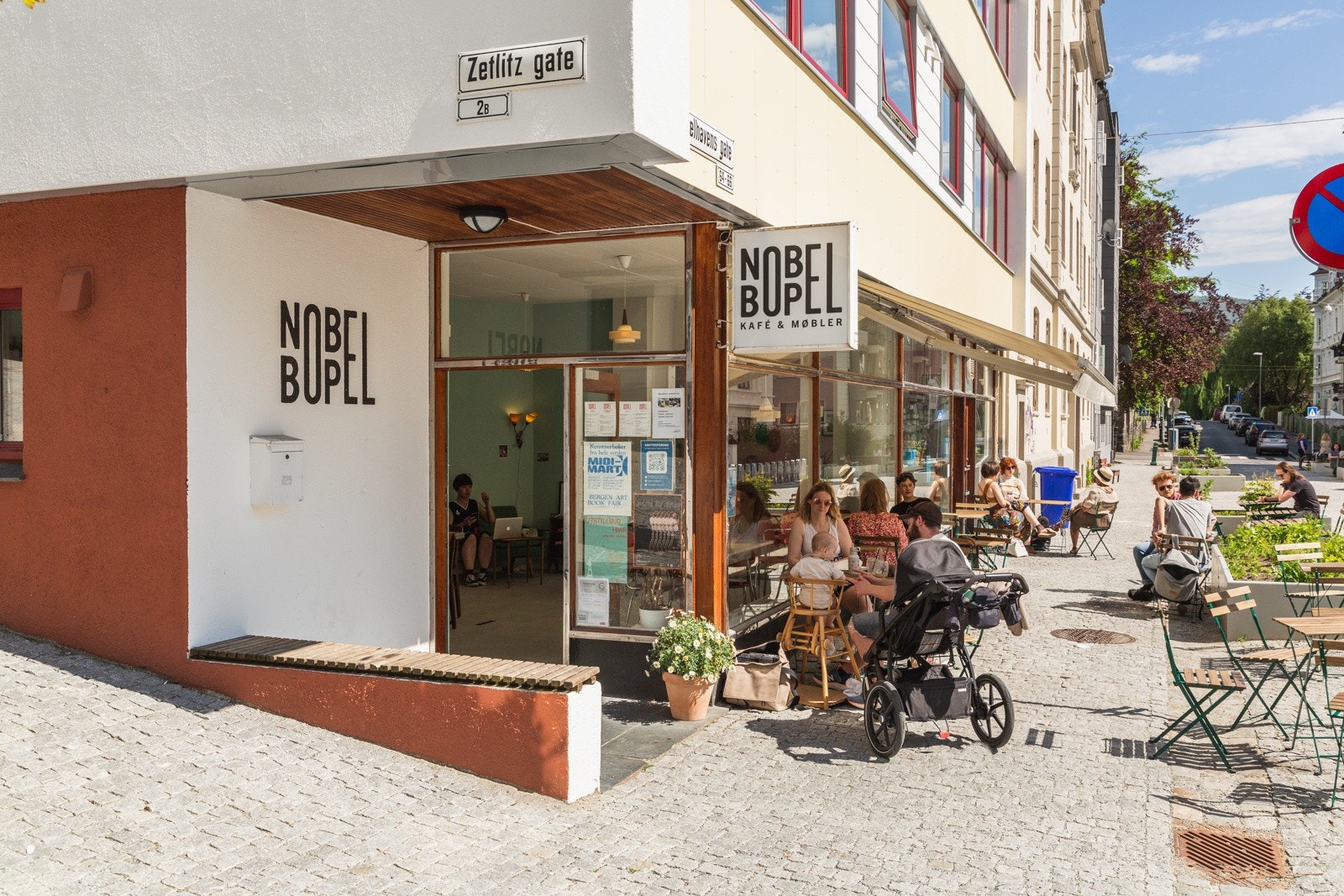 Nobelbopel ligger i umiddelbar nærhet og er en deilig bydelskafé. Galleribilde