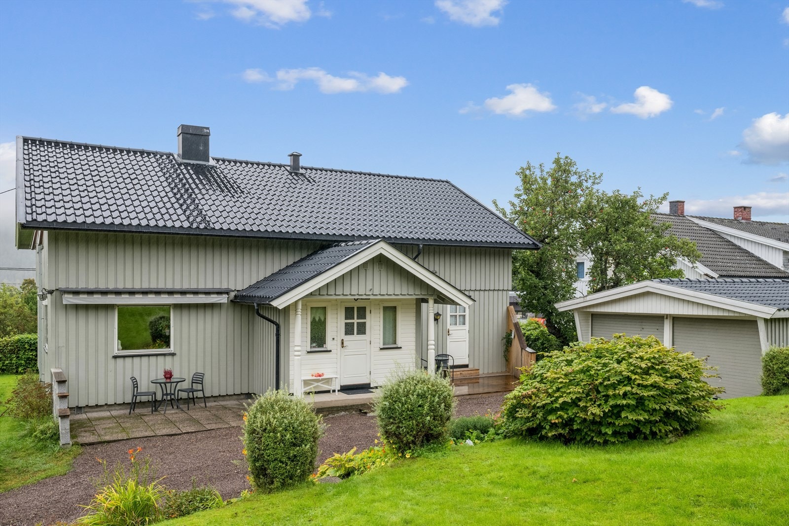 Her er det flere hyggelige og solrike uteplasser Galleribilde