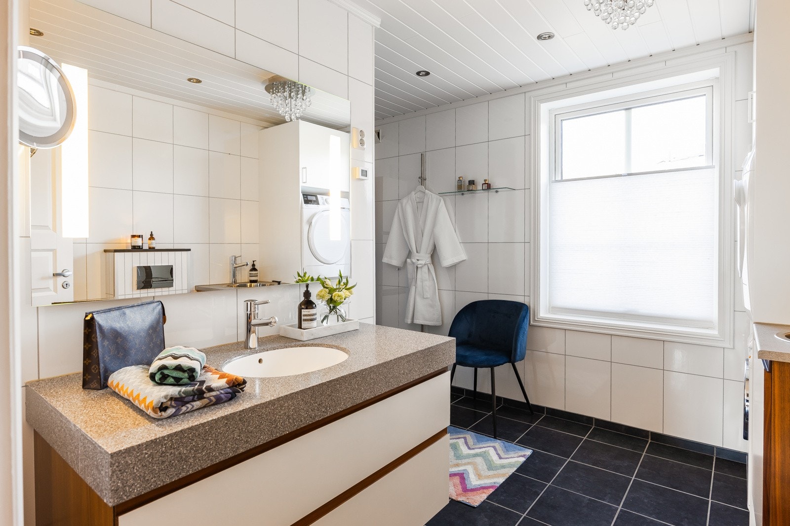 Baderommet er sist oppgradert i 2010. Galleribilde