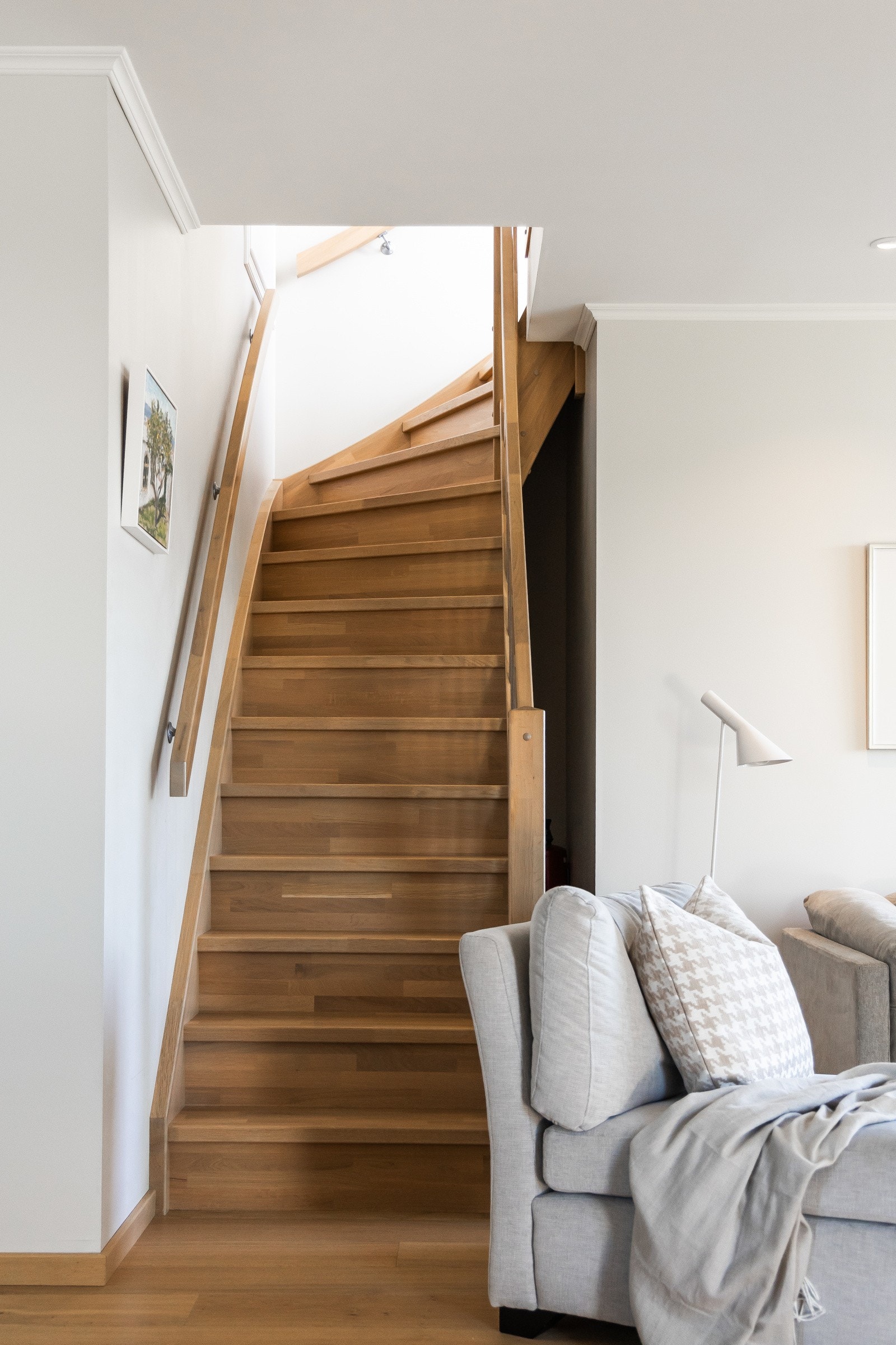 Trapp til loftsetasje. Galleribilde