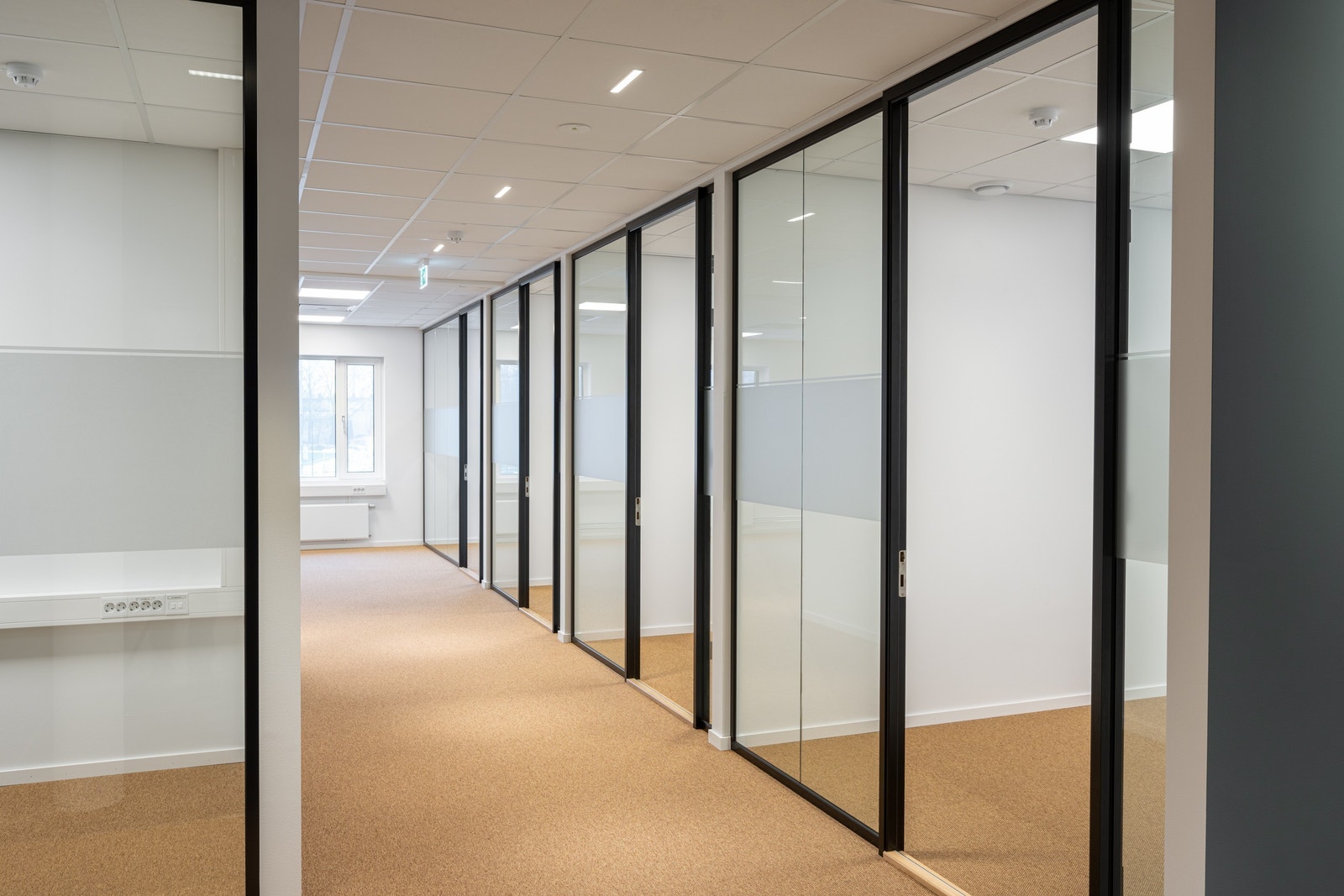 Møterom evt. cellekontorer (alle bygget med møterom lydklasse B) Galleribilde