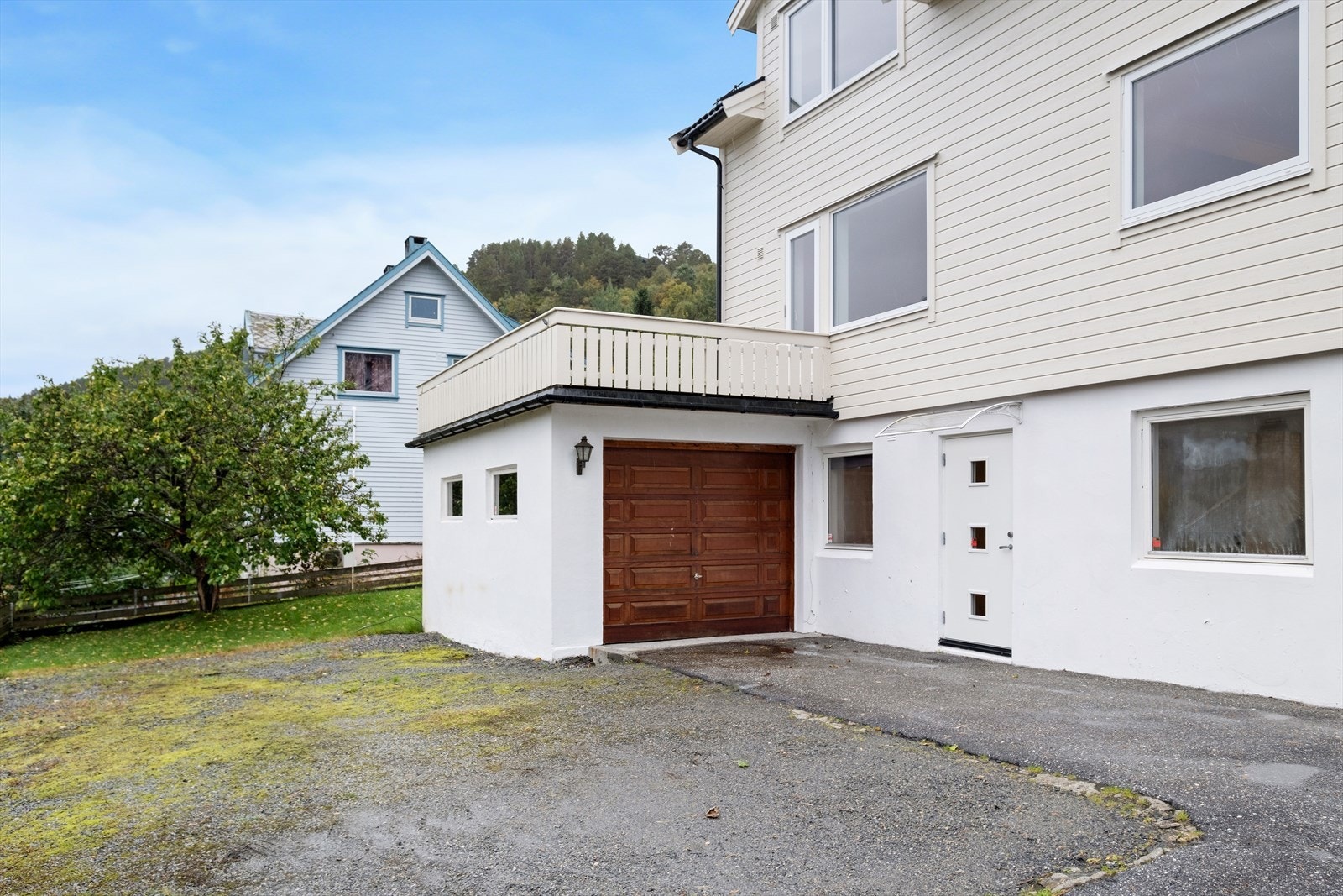 Fasade | Garasje Galleribilde