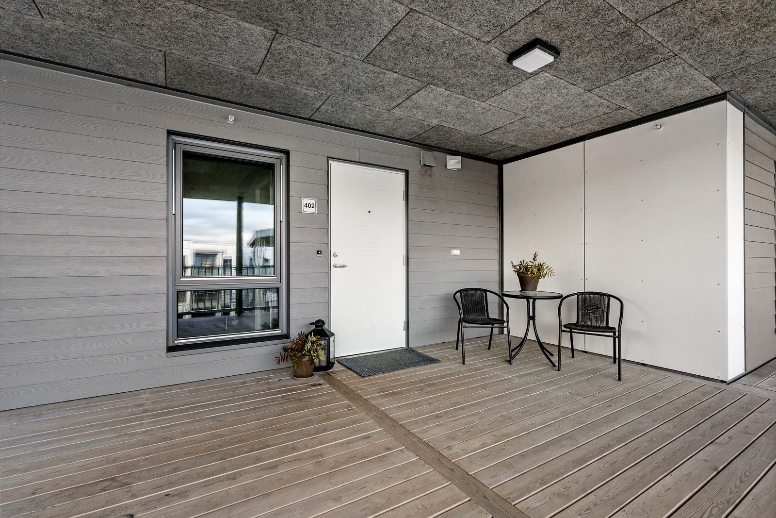 Overbygd inngangsparti. Galleribilde