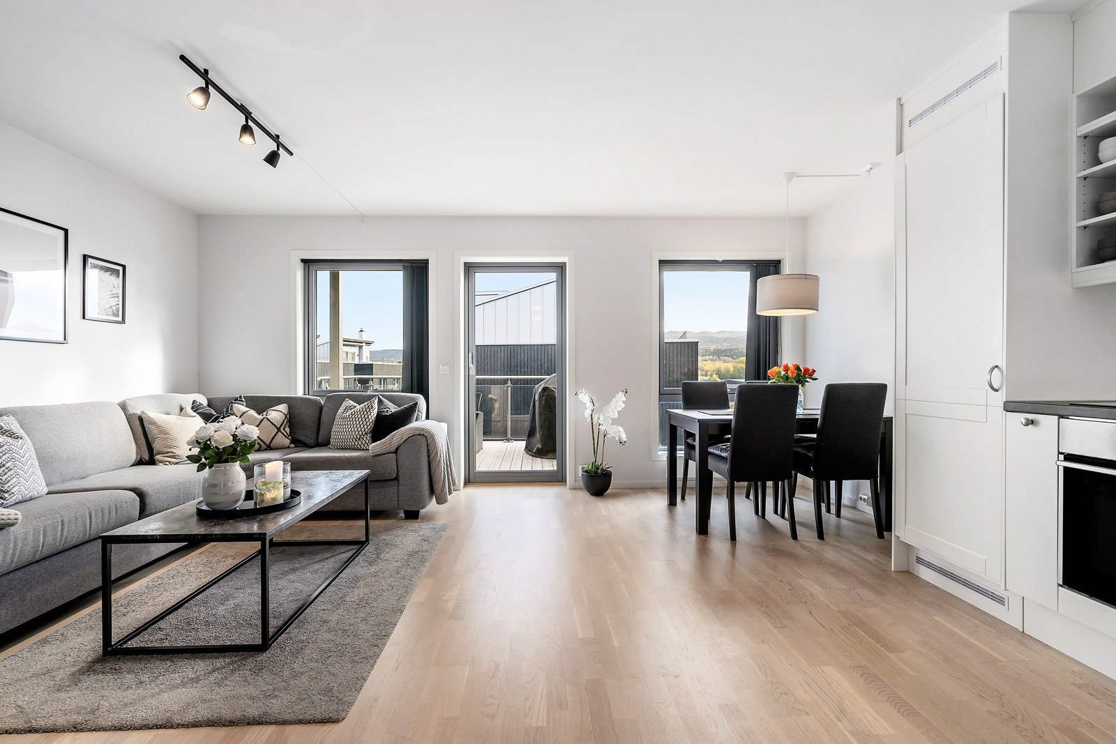 Sementveien 33 - Praktisk og innbydende leilighet i fjerde etasje. Nærhet til Hokksund sentrum. Galleribilde