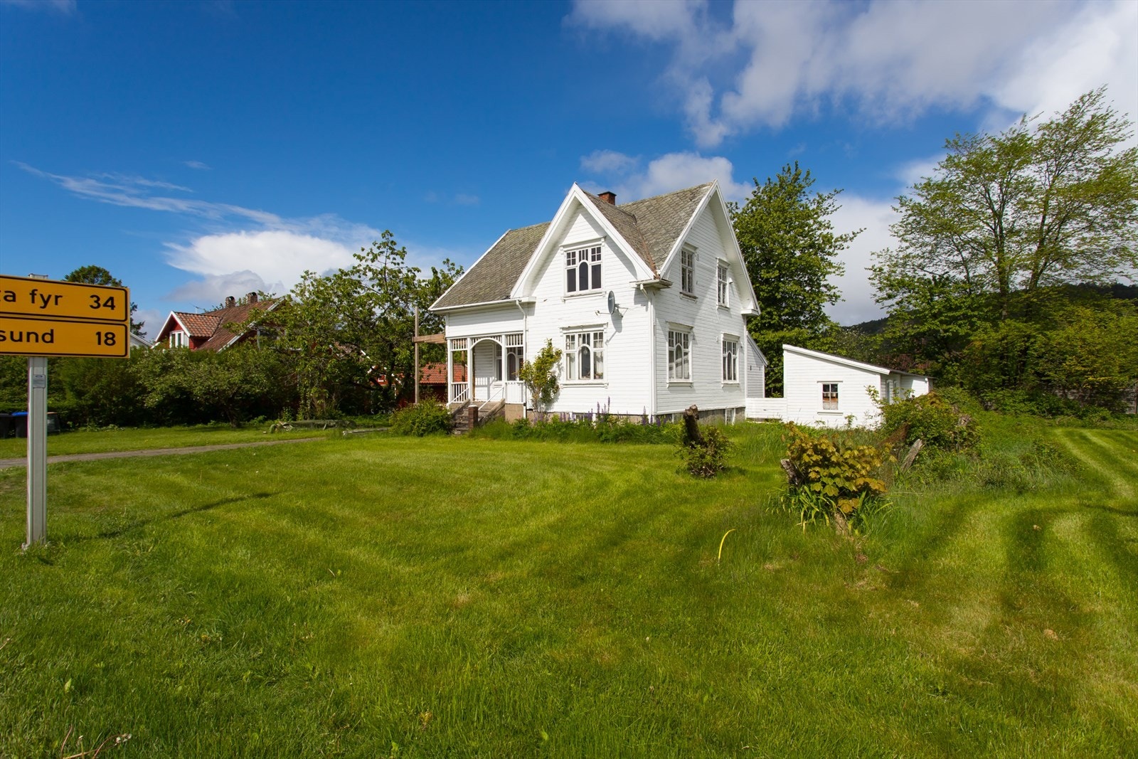 Flat plenlagt område. Galleribilde