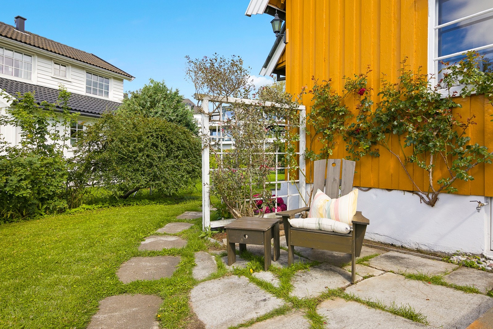 Det er flere hyggelige uteplasser. Galleribilde