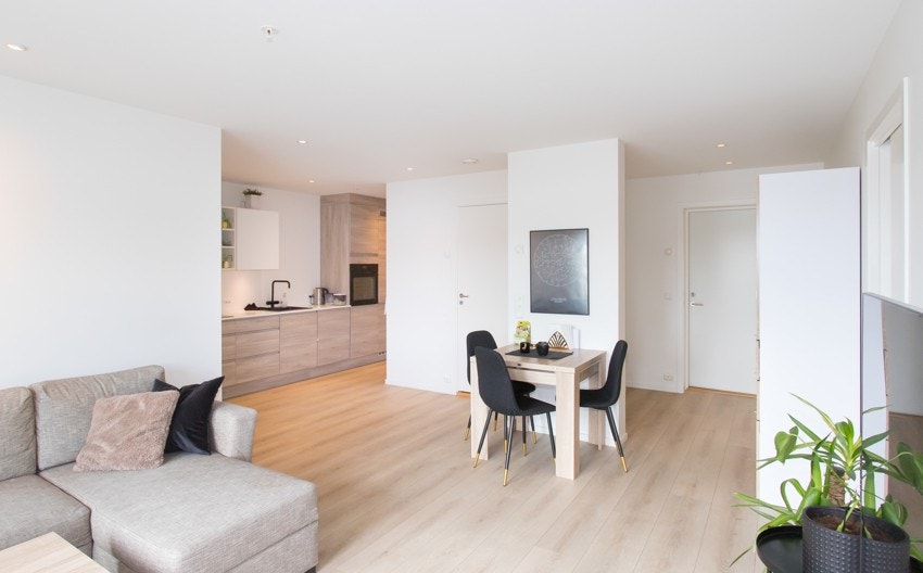 Myk overgang mellom stue og kjøkken. Galleribilde