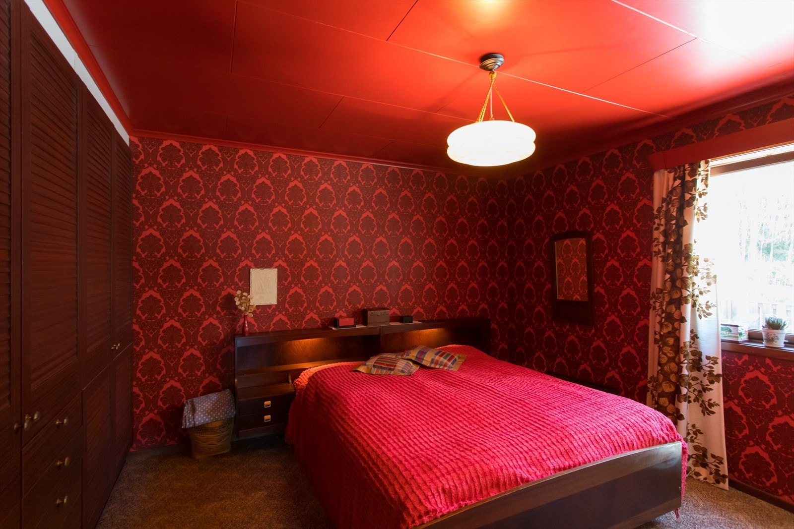 Hovedsoverommet med utgang til terrassen. Galleribilde