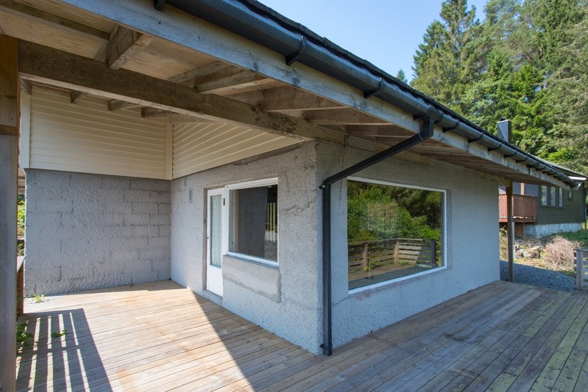 Inngang til stue/kjøkken fra veranda Galleribilde