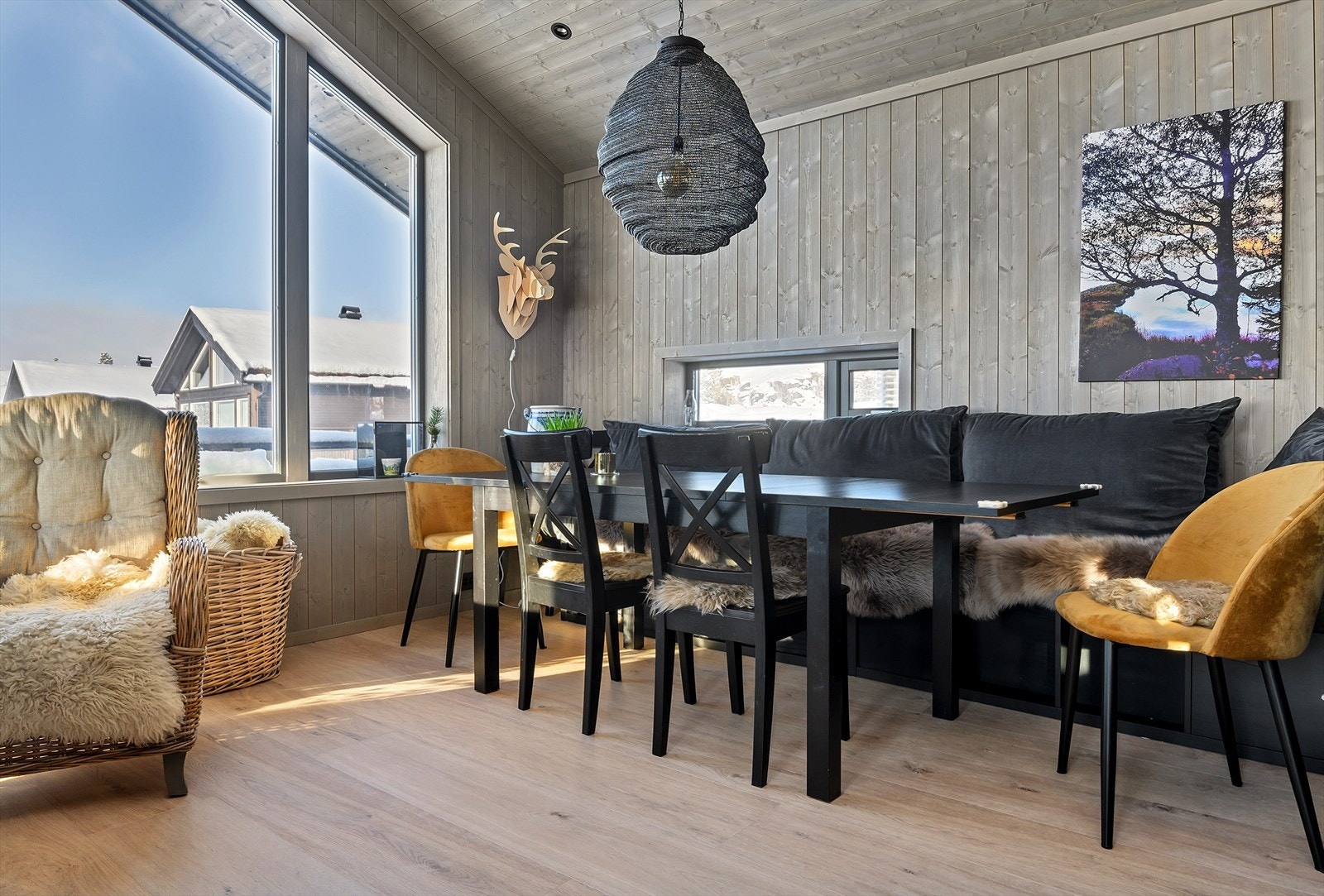 Stuebilde fra tilsvarende hytte Galleribilde