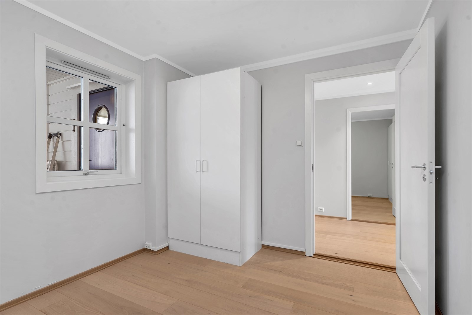 0Soverom Galleribilde