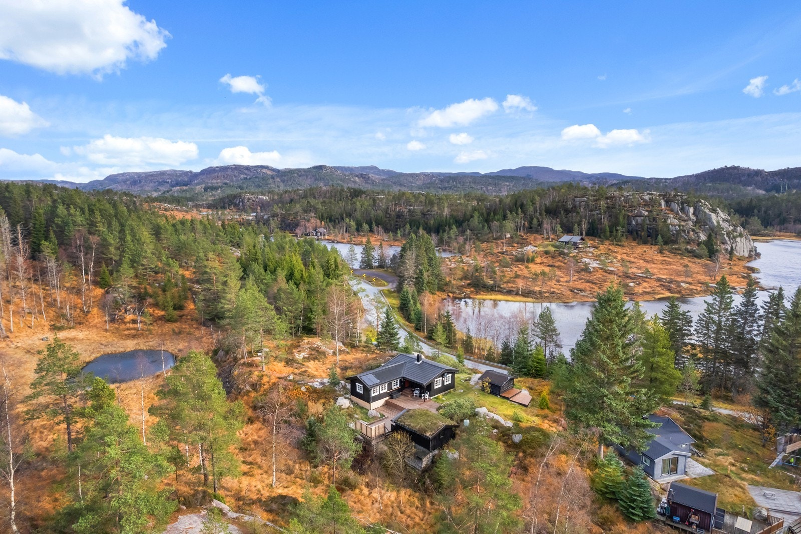 Kvinesheia har et variert turterreng. Galleribilde