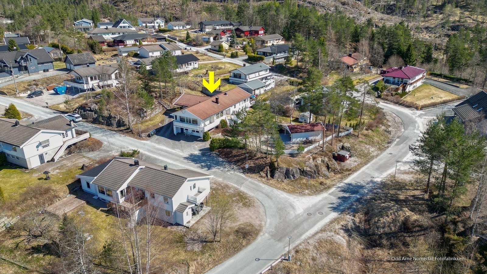 Etablert boligfelt, nær butikk, skoler m.m. Galleribilde