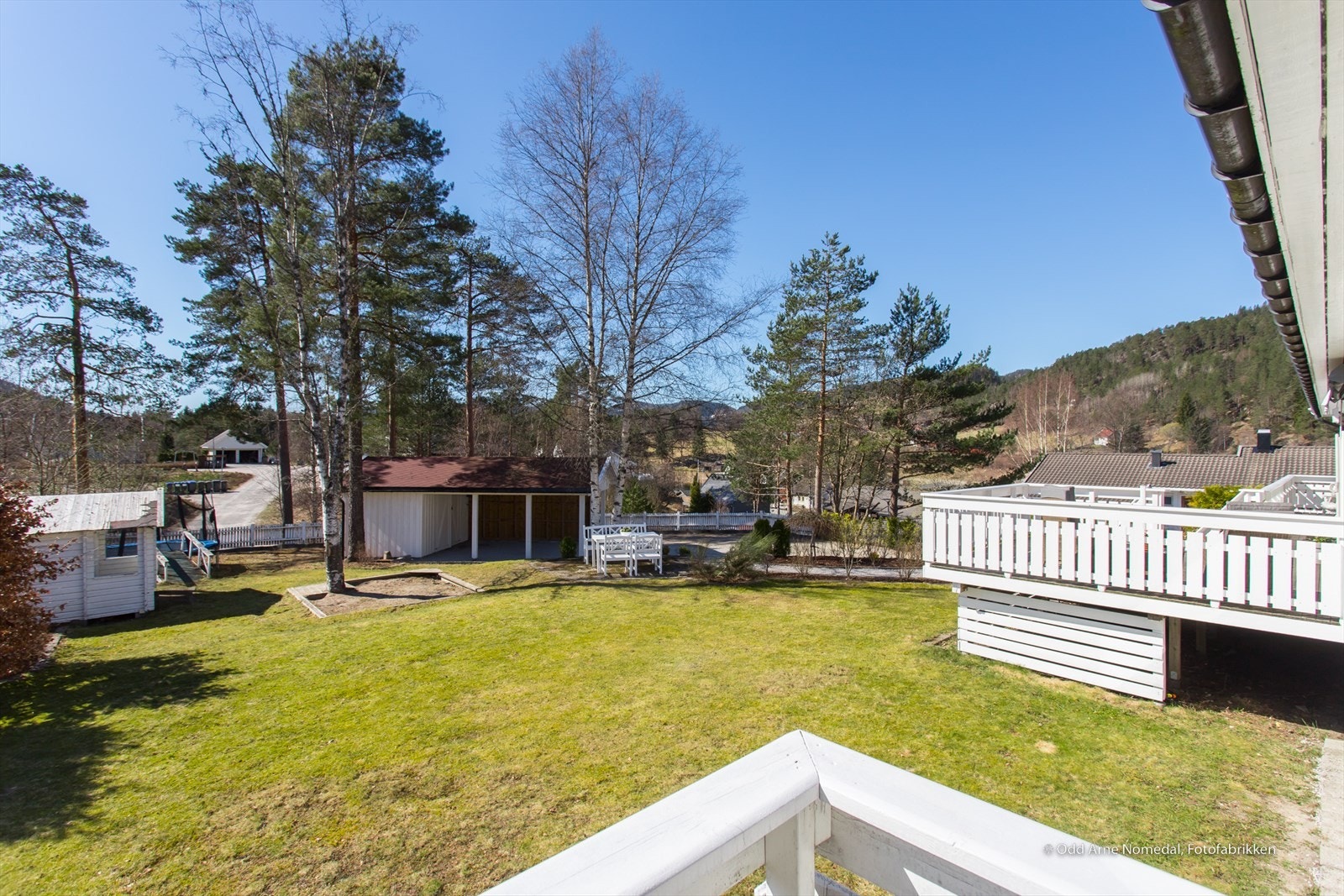 Kjøkken og stue - ekstra på bakside. Hamrankjøkken Galleribilde