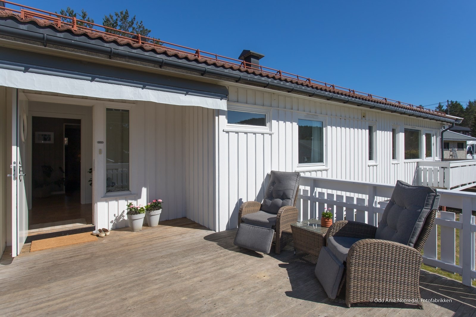 Fra hoved-inngangspartiet. Velkommen inn! Galleribilde