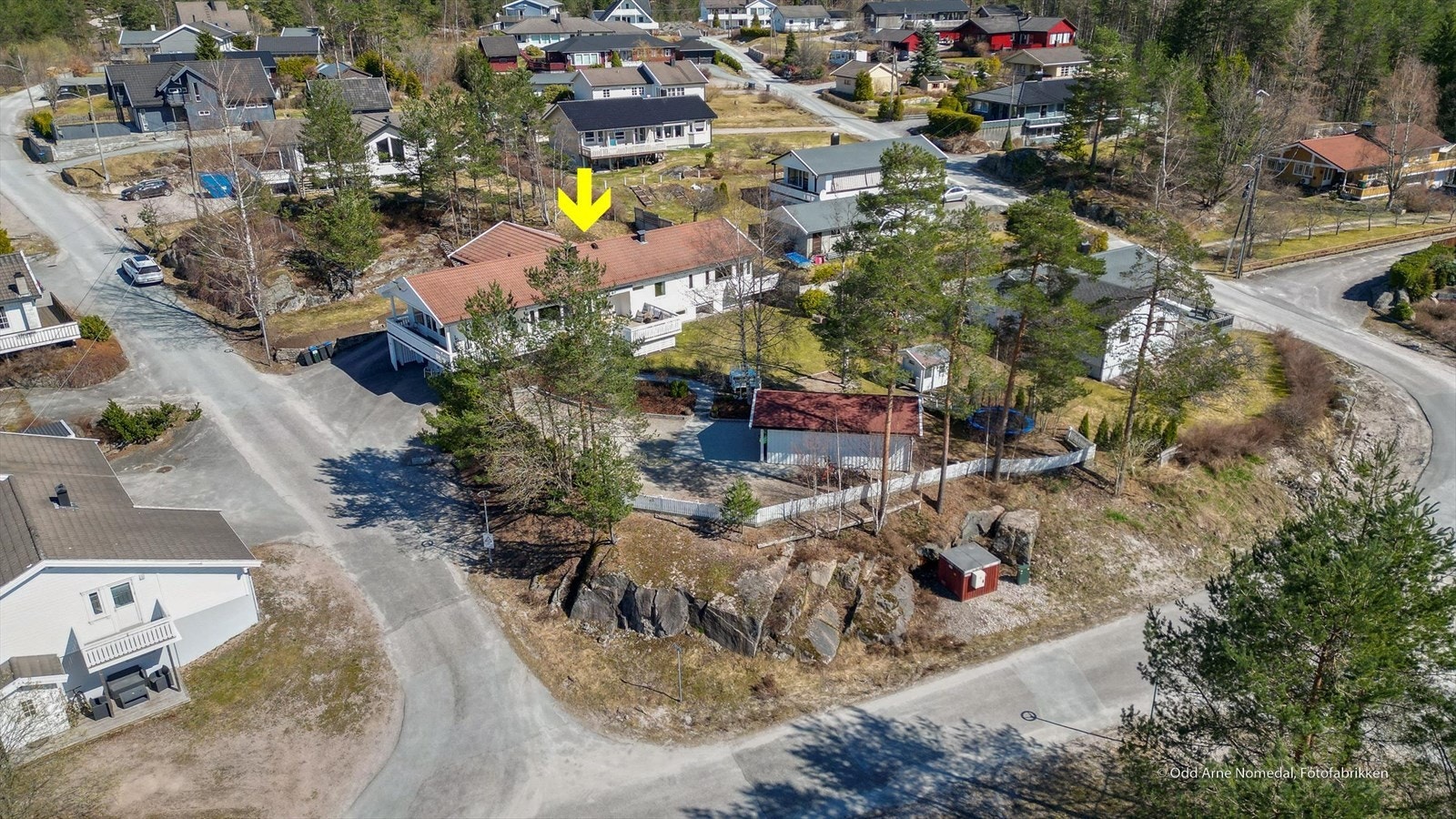 Oversikt boligfelt - nær butikk, skoler etc. Galleribilde