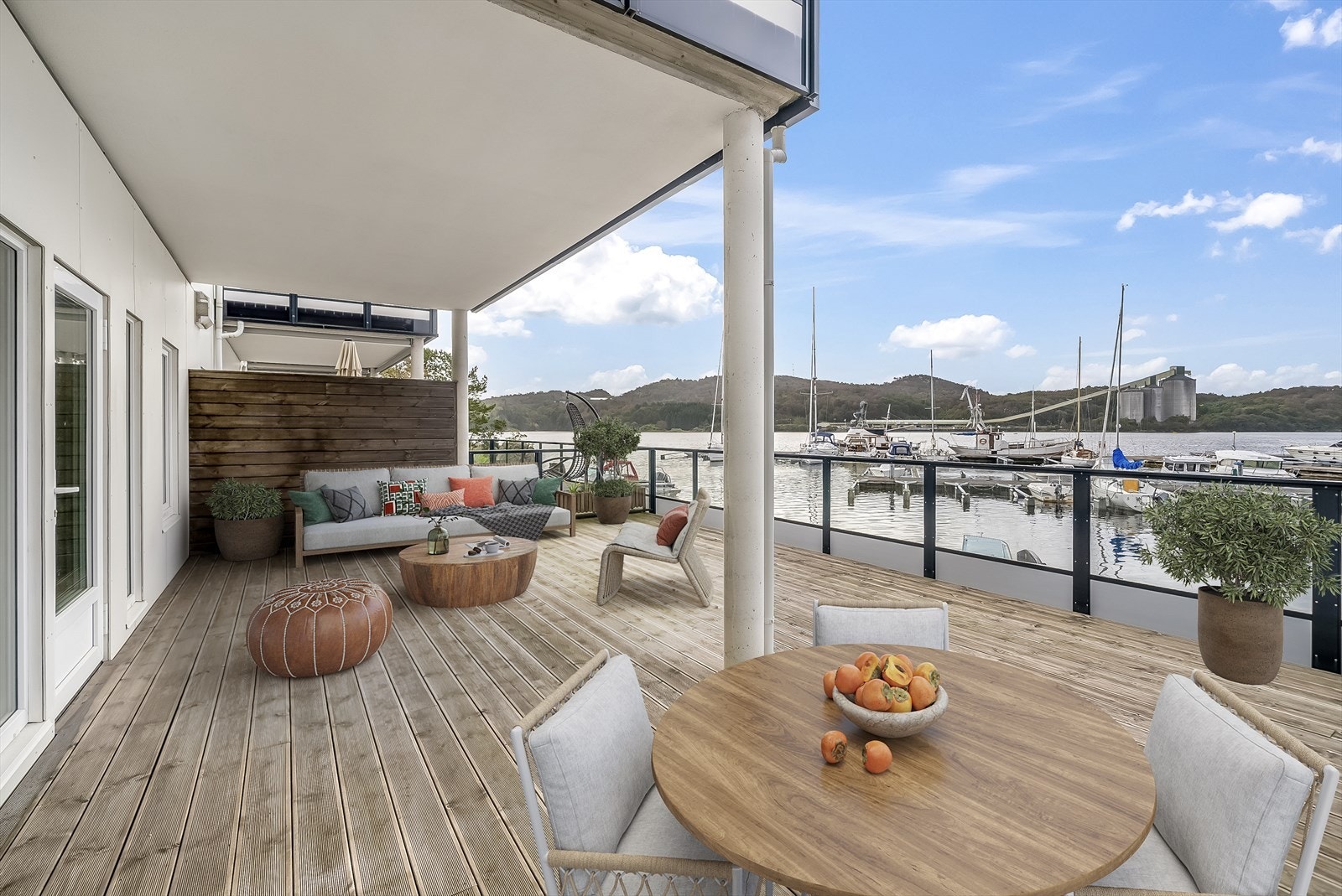 Virtuelt møblert uteområde Galleribilde