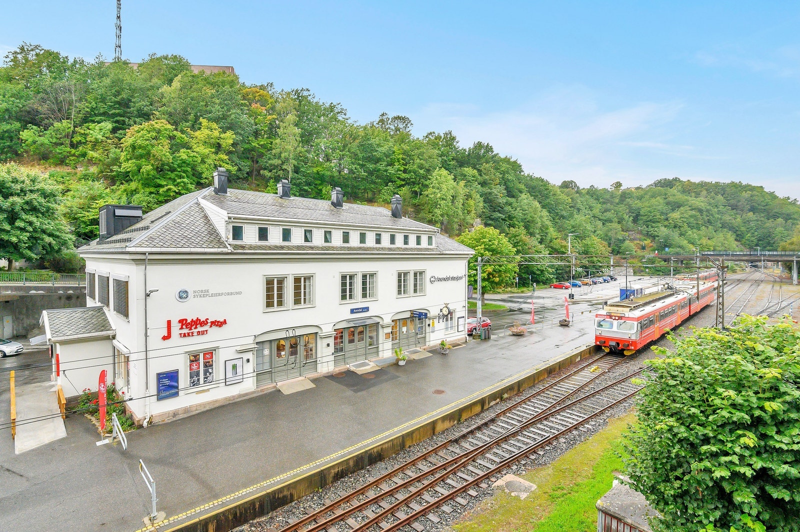 Arendal stasjon Galleribilde