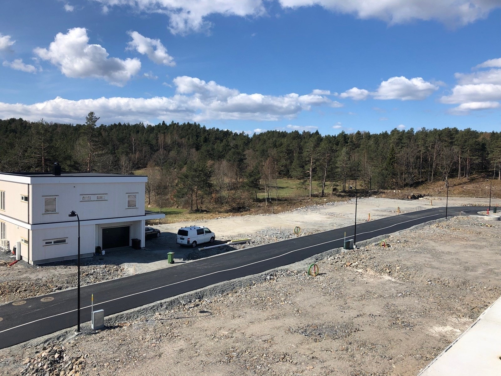 Tomtene leveres ferdig planert, klar til støp av såle Galleribilde