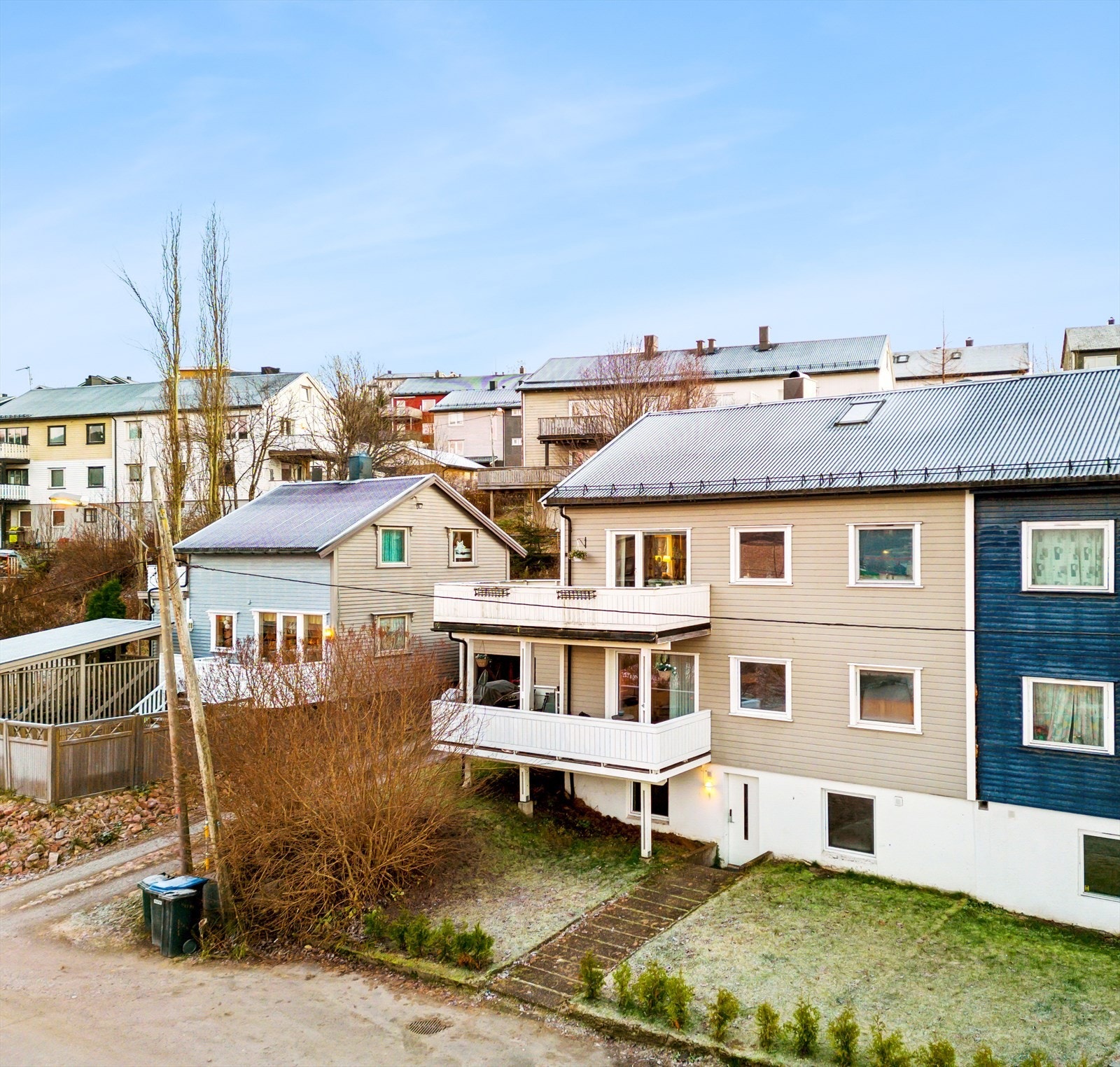 Boligens beliggenhet og nabolag. Galleribilde