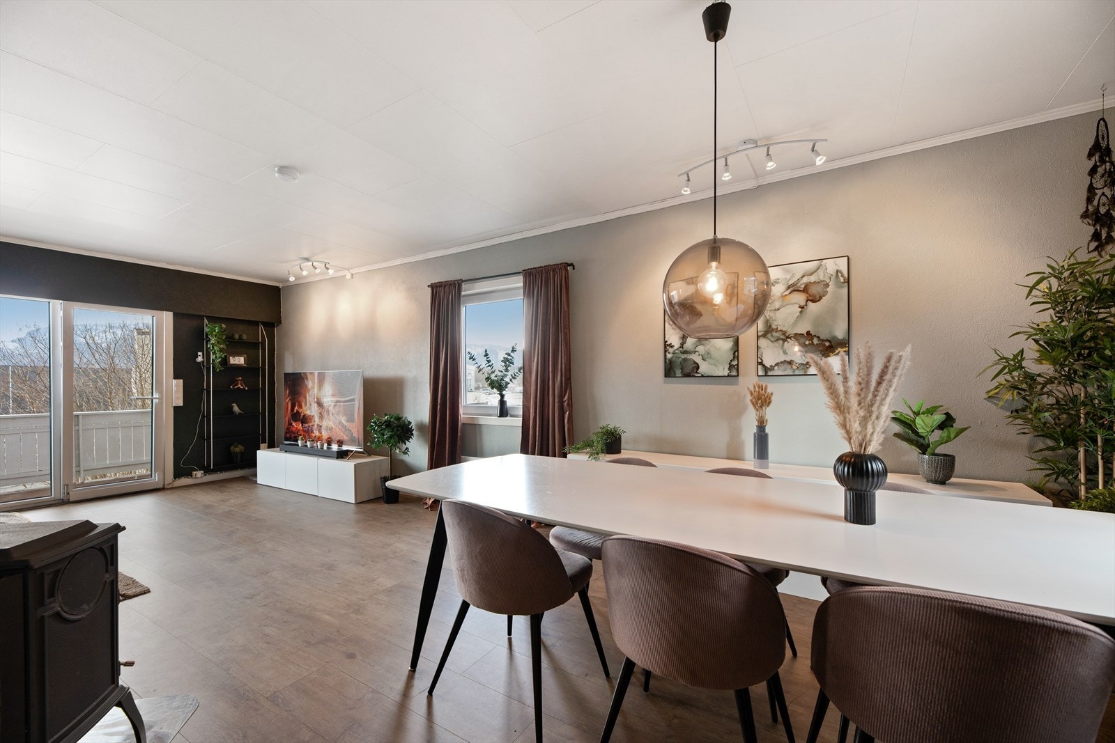 Her får du god plass til spisegruppe. Galleribilde