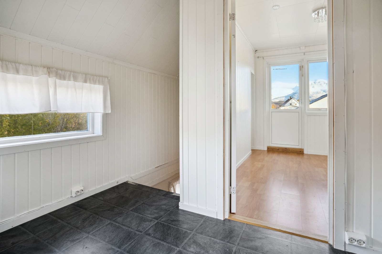 Trapperom. Galleribilde