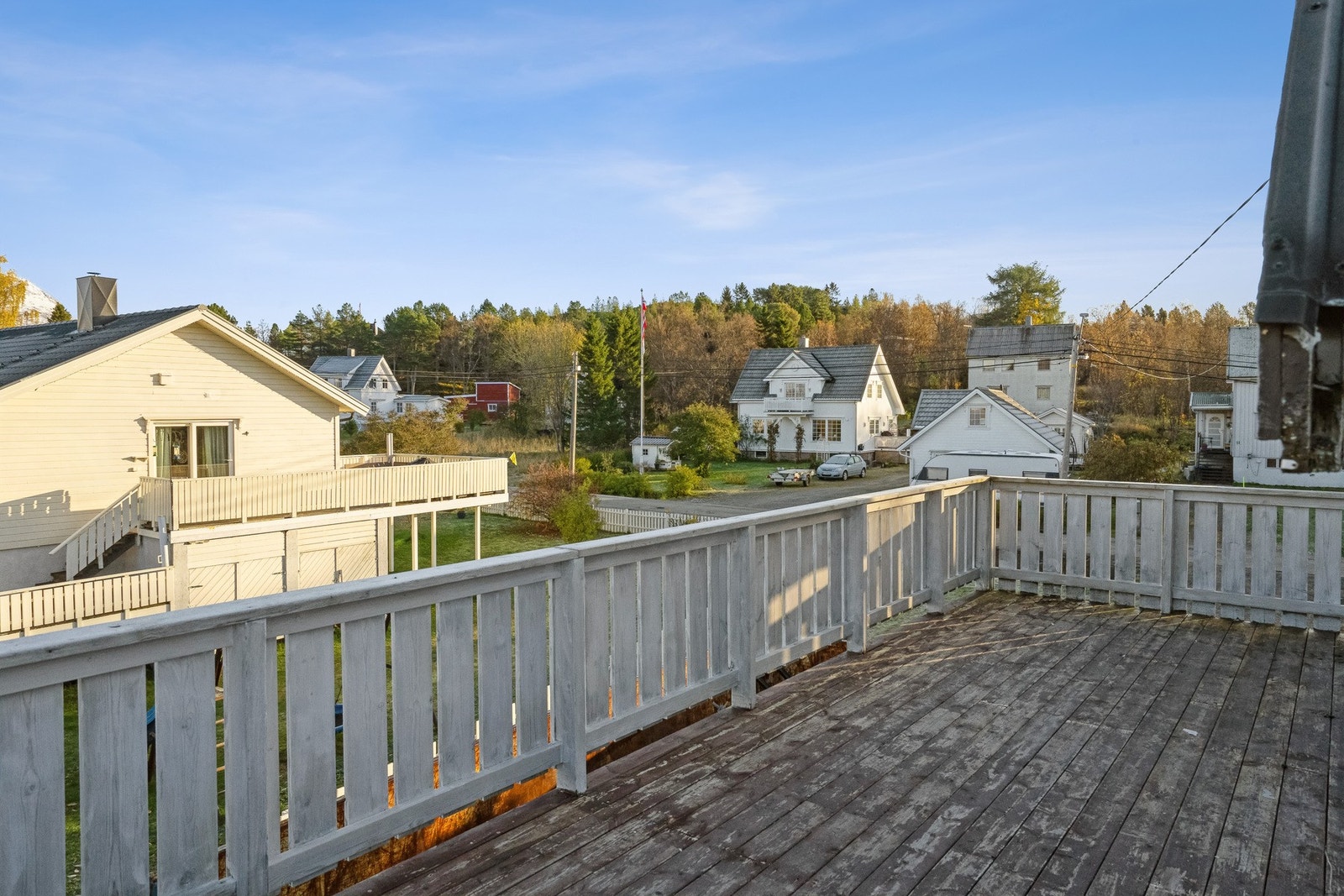 Boligen ligger fint til i et barnevennlig område. Galleribilde