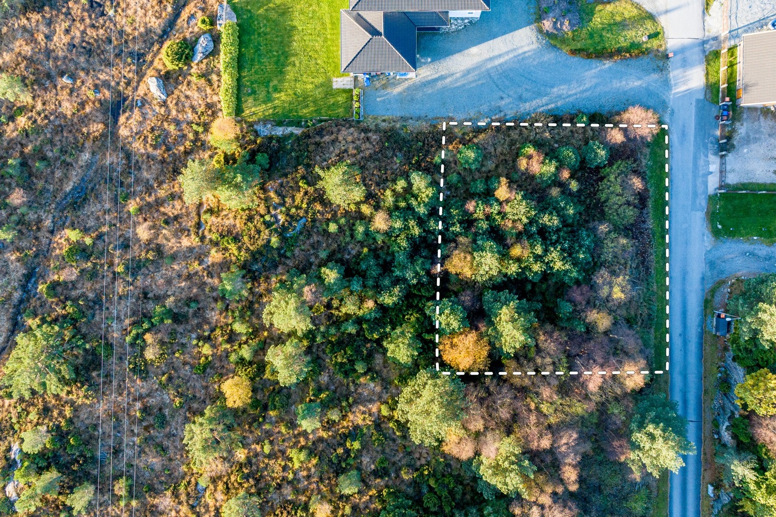 Dette tilsvarer 205 kvm. Boligen kan føres opp til inntil 2 etasjer. Galleribilde